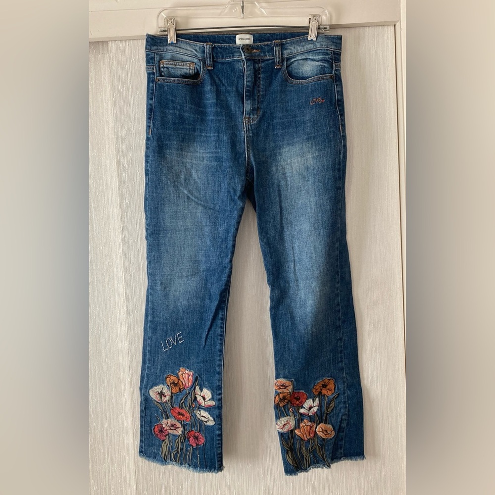 Sneak Peek embroidered jeans